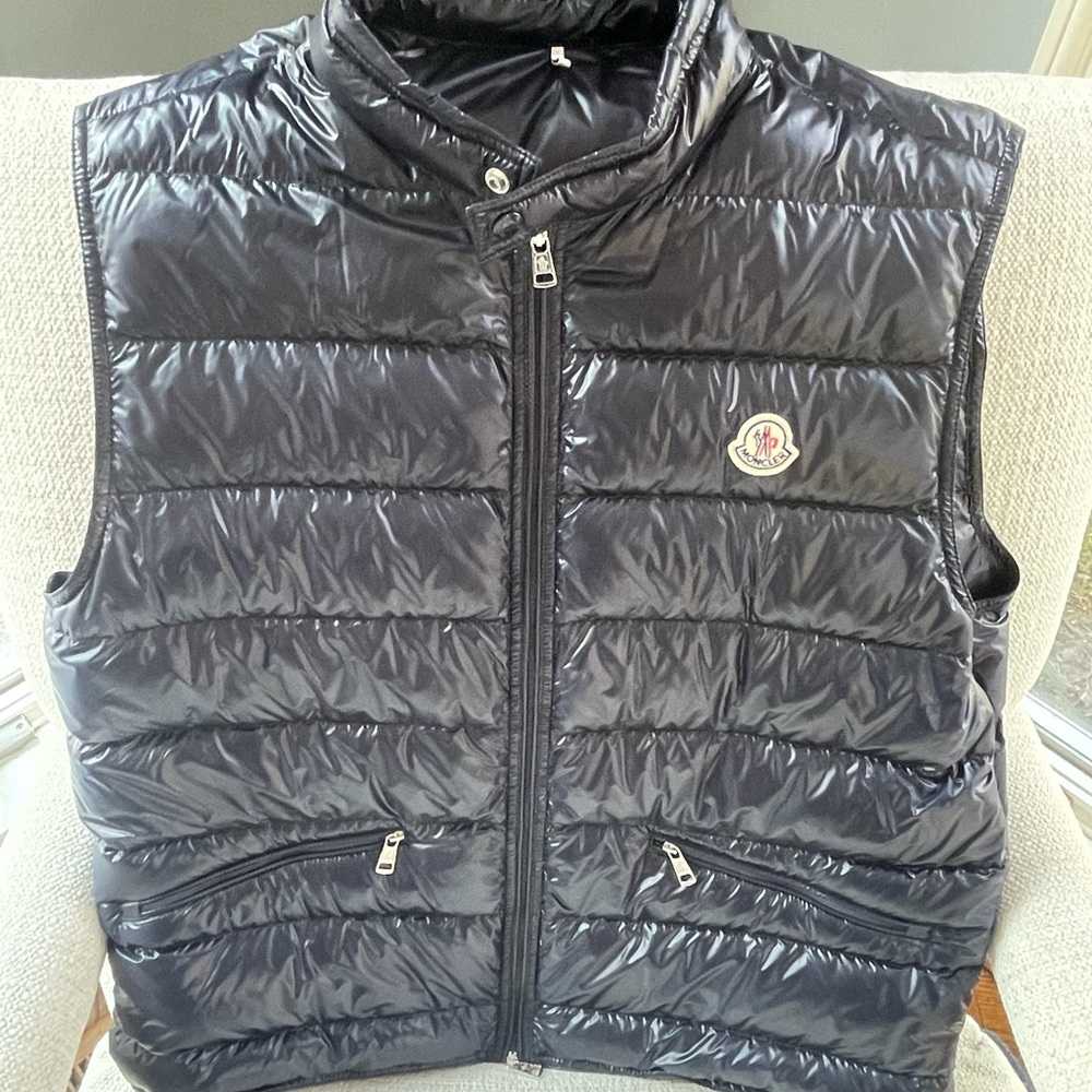 Moncler Gui Vest Size 6